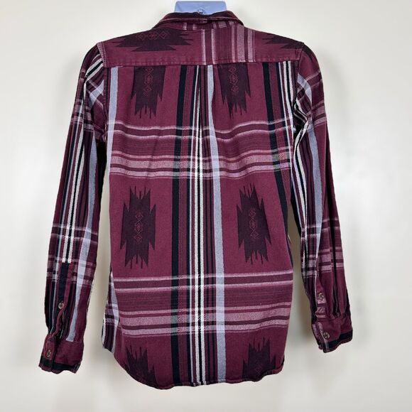 On the Byas Mens Plaid Button Shirt S Southwestern Aztec Skater Barn Chore Rodeo - Picture 5 of 9